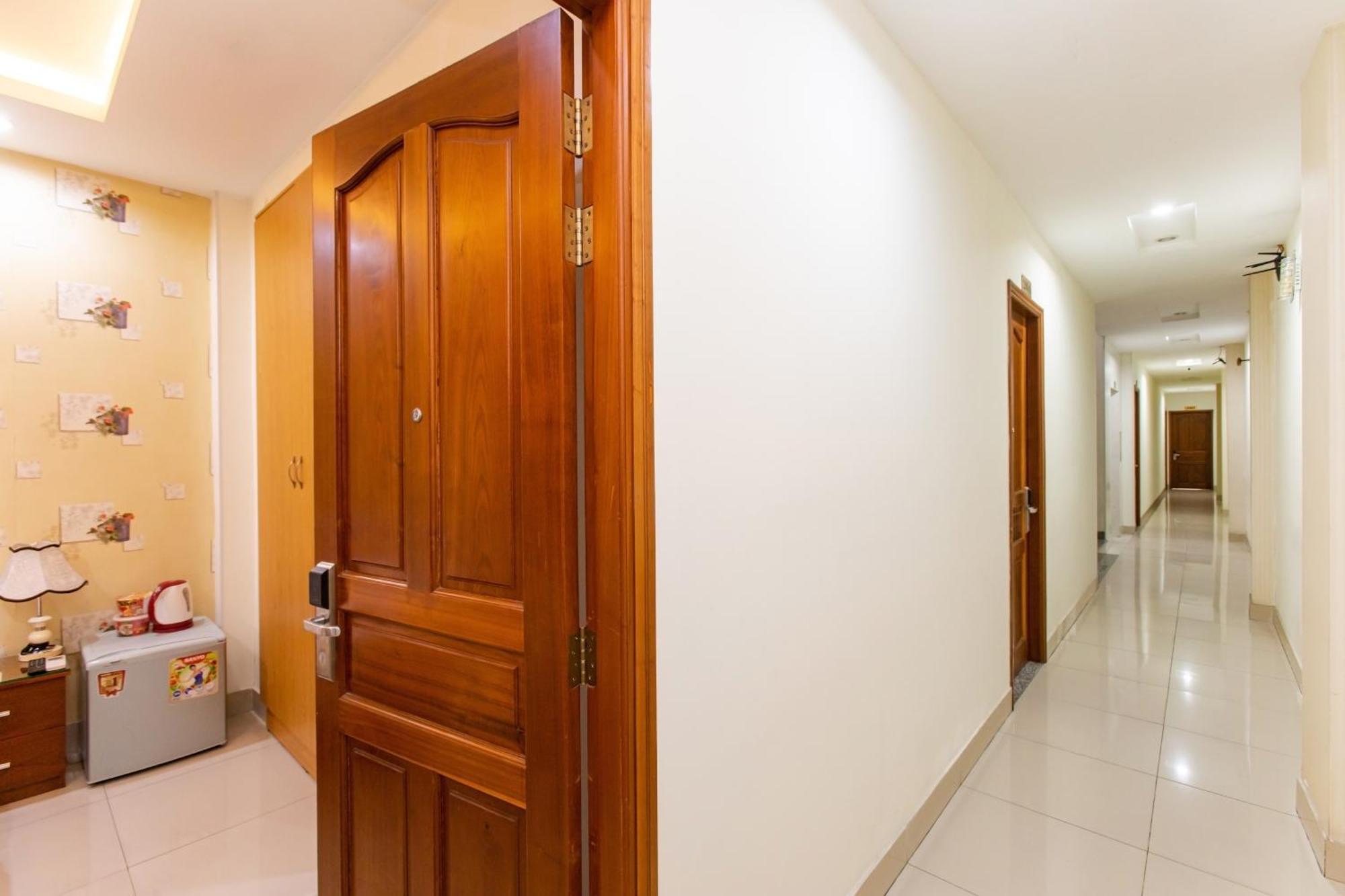 Thu Ha Airport Hotel 3*